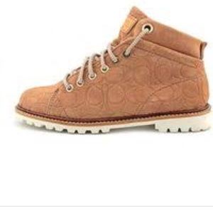 ISO ISO ISO!!!!!! TAN COACH ESTER BOOTS!!! 😍😍😍